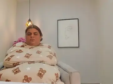 Miadolan  live sex cam