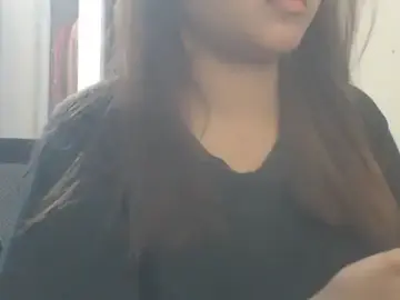 NancyRuvi  live sex cam