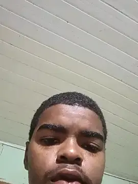 Bebelzinho  live sex cam