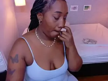 Kiara_evanss  live sex cam