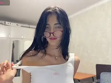 Newfrommacau  live sex cam