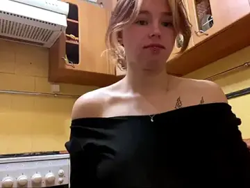 Sky_bounty  live sex cam