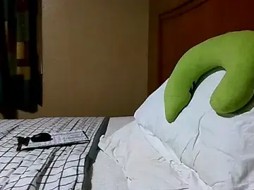 Juciy0420  live sex cam