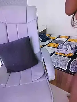 LoveLy-Soneya  live sex cam