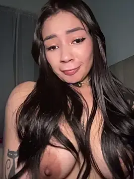 Roxanne_08  live sex cam