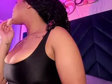 Sofi_Fox_  live sex cam