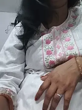 Taara1  live sex cam