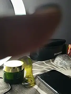Taara1  live sex cam