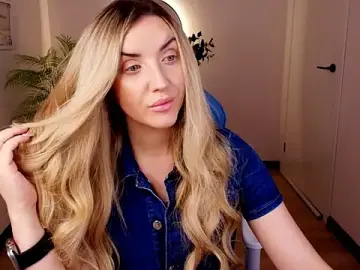 White_F0x  live sex cam