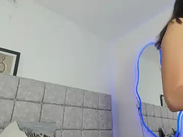 Samantha_petite72  live sex cam