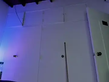 Brenda_Thomp  live sex cam