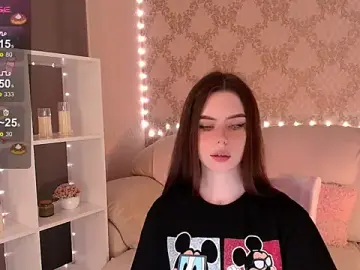 HolyMiax  live sex cam