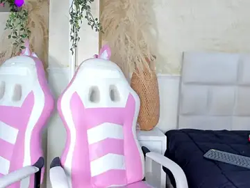 JulietaKane  live sex cam