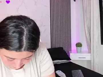 JulietaKane  live sex cam