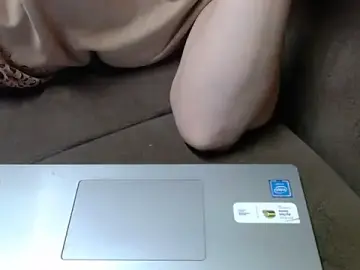 MartinaCollins2929  live sex cam