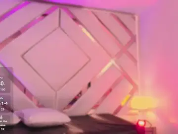 Mia_Pembroke_  live sex cam