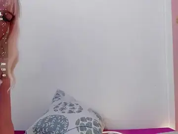 Mikasa_Horny  live sex cam