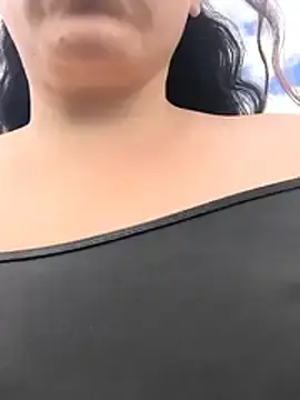 Luisaelizaa__  live sex cam