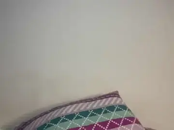 Brenndacastillo  live sex cam