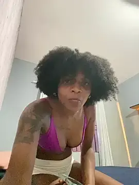 Pretablack32  live sex cam