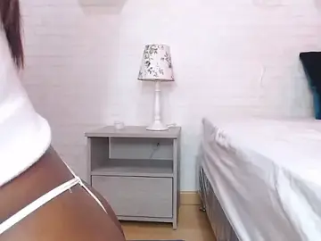 CharlotteBrownn2  live sex cam