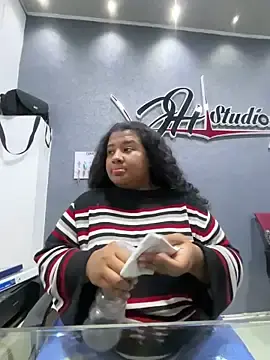 DannaFalco25  live sex cam