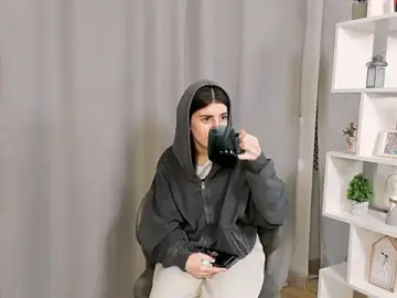 FaithDriscoll  live sex cam