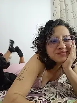 JustVeroo_  live sex cam