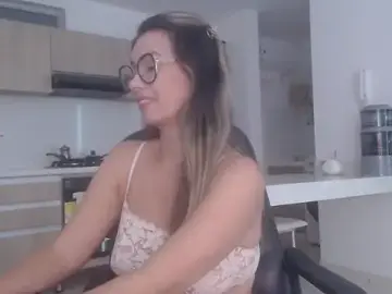 LovePaula  live sex cam