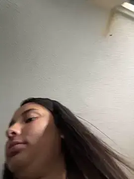 Lucifer-firee  live sex cam