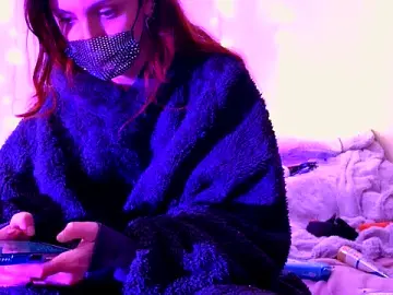 MilkyKittyMilf  live sex cam