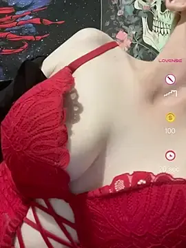 Naughtynotniceaussue  live sex cam
