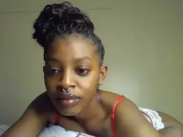NylaMoon  live sex cam