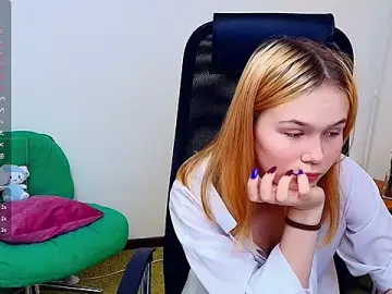 OwlLynn  live sex cam
