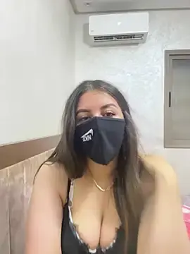 Sara_mtnaka  live sex cam