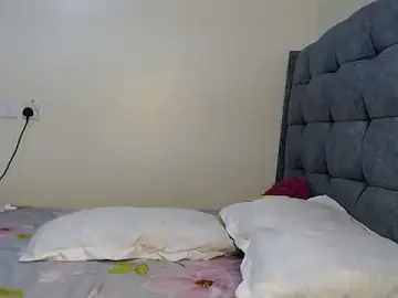 TeenieReeny  live sex cam
