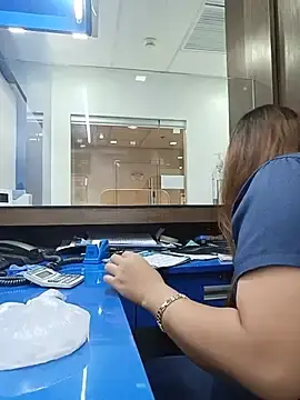 Wild_OfficeGirl_Margarett  live sex cam