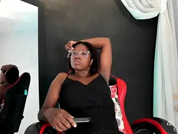 Connywellss  live sex cam