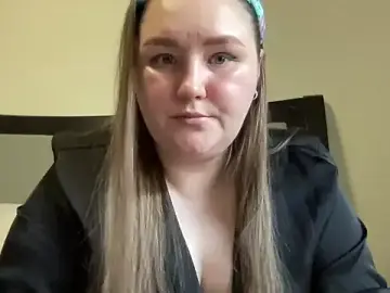 Yadviga  live sex cam