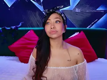 ElyaQuinn  live sex cam