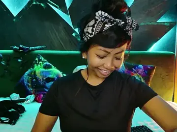 ElyaQuinn  live sex cam