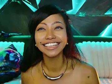 ElyaQuinn  live sex cam