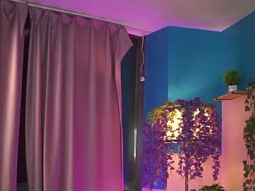 NadyaBlue  live sex cam