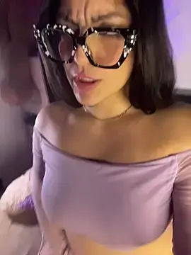 Alilith  live sex cam