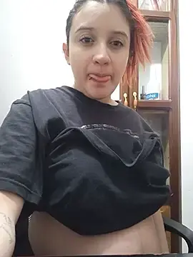 Red_deemon18  live sex cam