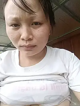 Yoyo-mi  live sex cam