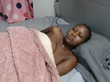CandyLovesU2  live sex cam
