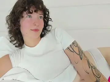 MoonAngelic  live sex cam