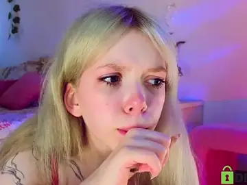 Rochelle_kitty  live sex cam