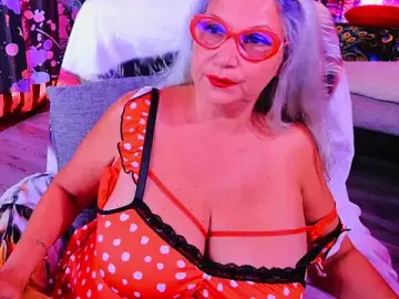 YOUR_MATURE_FANTASY  live sex cam